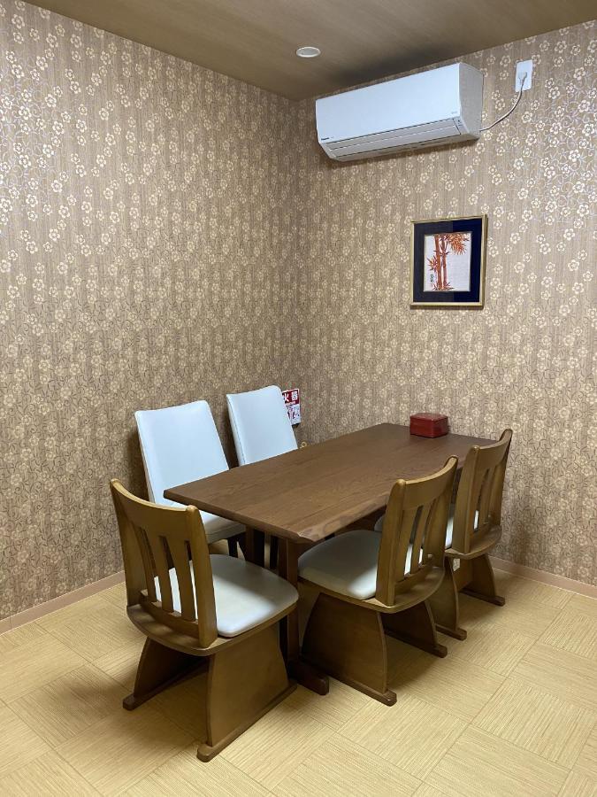Wutong-40 Minutes Direct To Kansai Airport And 5 Minute Walk To Jr Or Subway Or Nankai Line And 1 Minute To Tsutenkaku The Landmark Of Osaka And Many Japanese Bistros Nearby Kültér fotó
