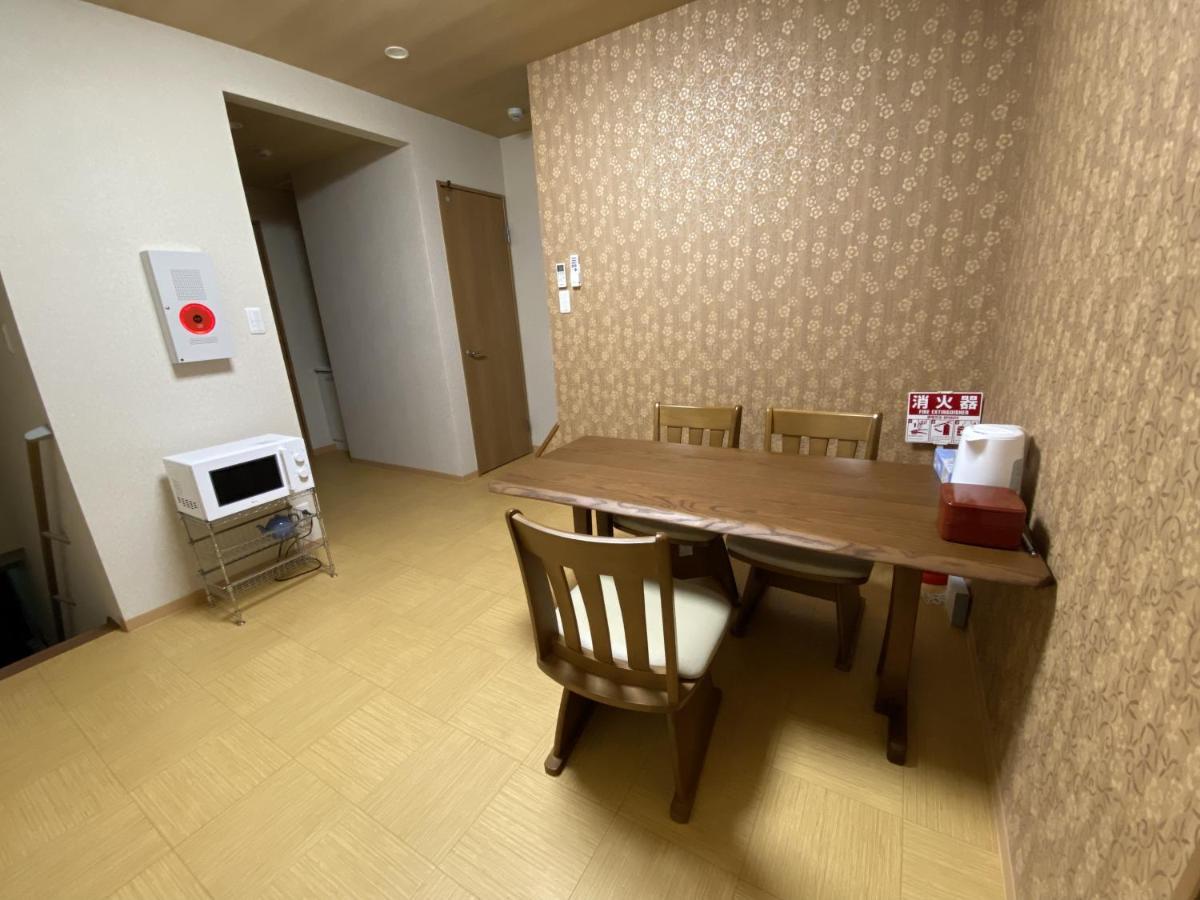 Wutong-40 Minutes Direct To Kansai Airport And 5 Minute Walk To Jr Or Subway Or Nankai Line And 1 Minute To Tsutenkaku The Landmark Of Osaka And Many Japanese Bistros Nearby Kültér fotó