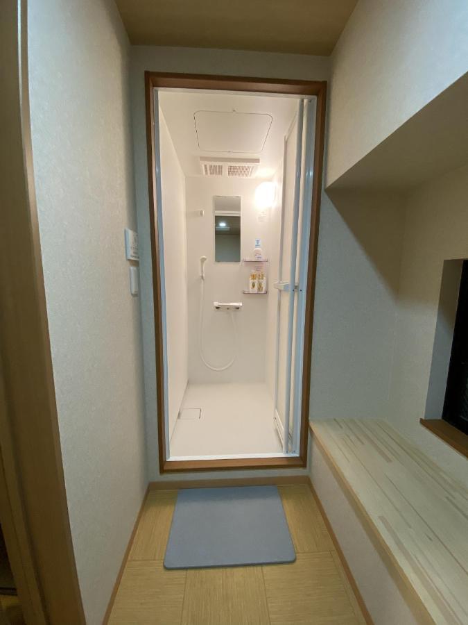 Wutong-40 Minutes Direct To Kansai Airport And 5 Minute Walk To Jr Or Subway Or Nankai Line And 1 Minute To Tsutenkaku The Landmark Of Osaka And Many Japanese Bistros Nearby Kültér fotó